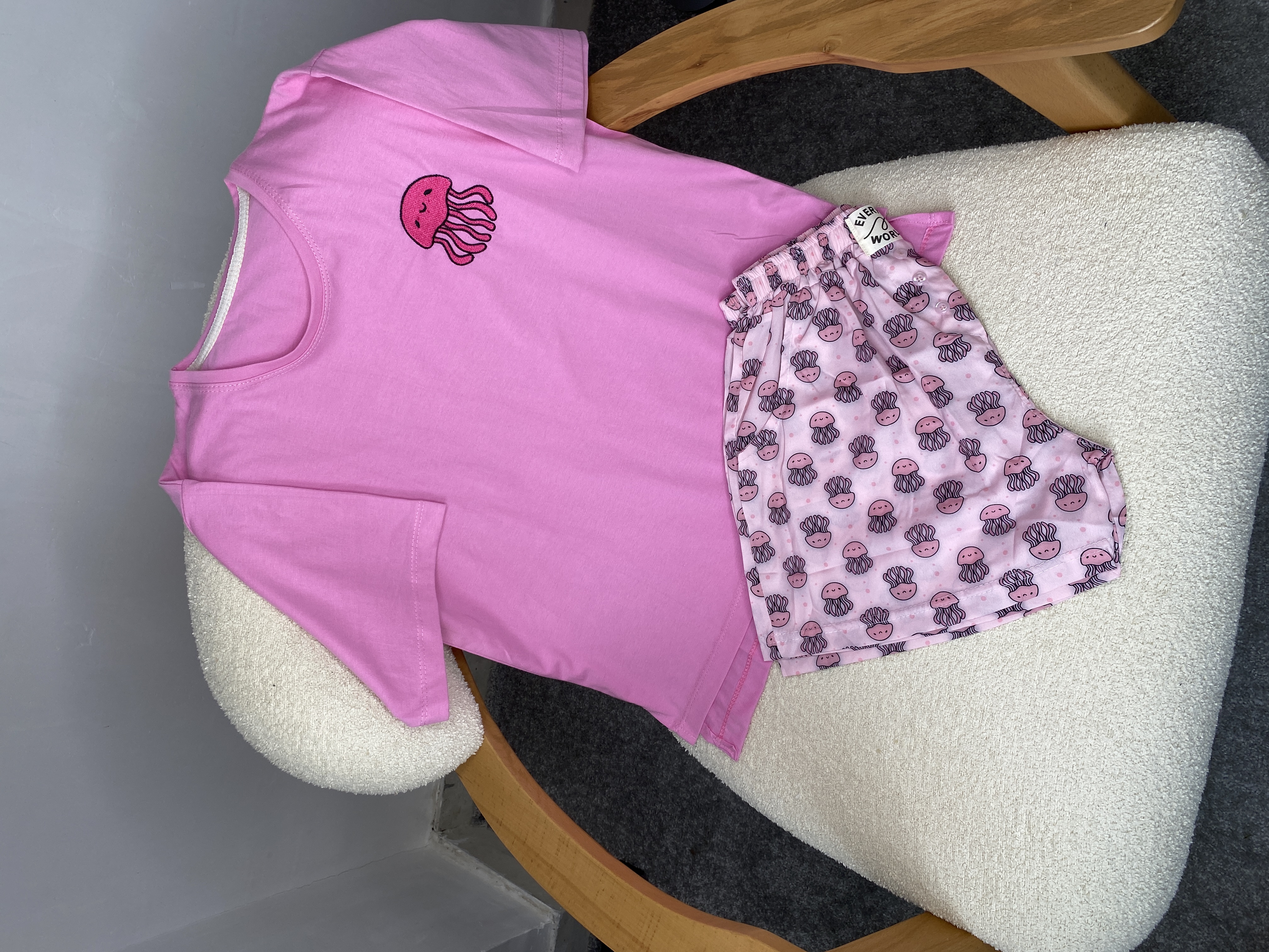 ست تیشرت و شورتک/عروسکی /جنس پنبه /فری سایز /زنانه